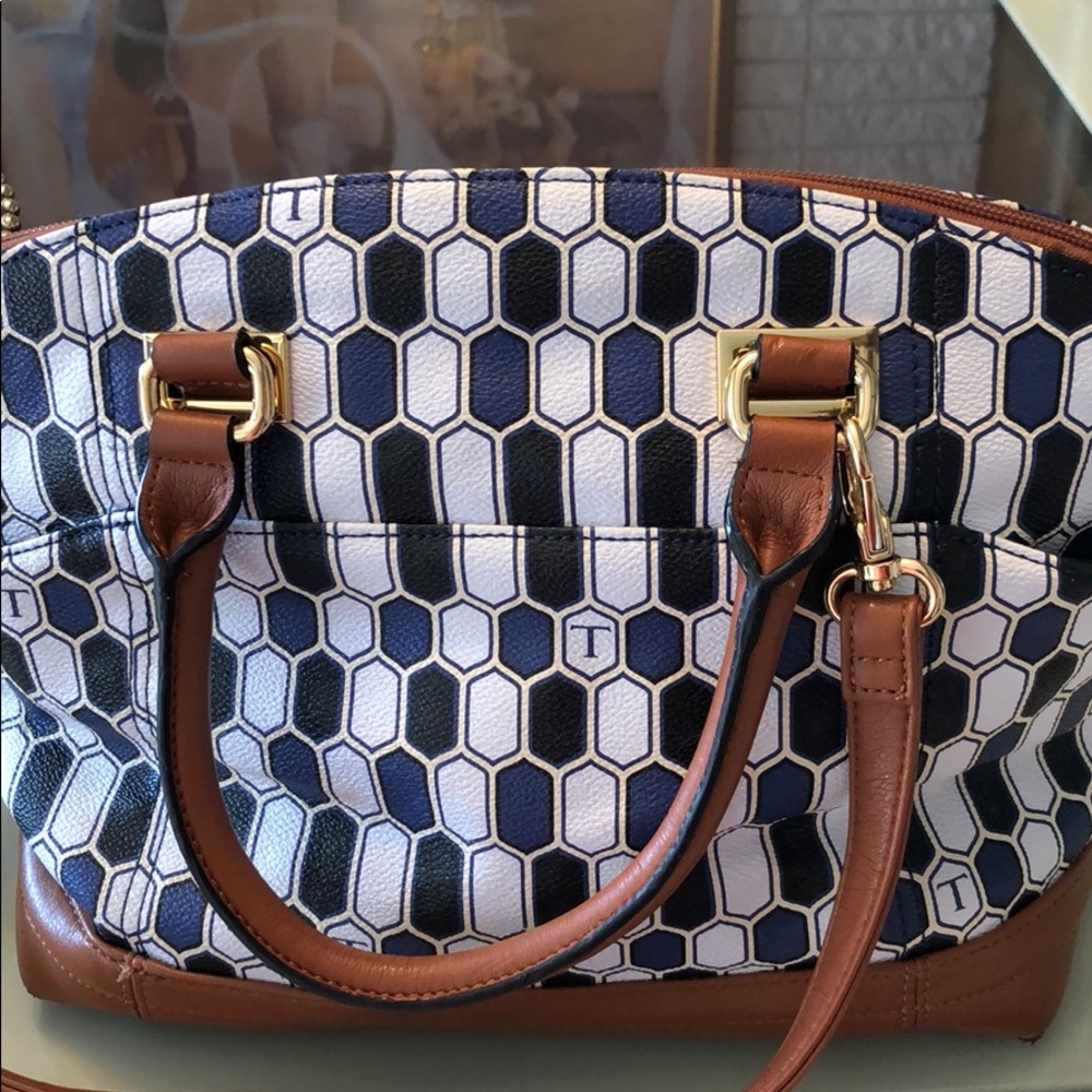 Purse - Picture 2 of 5